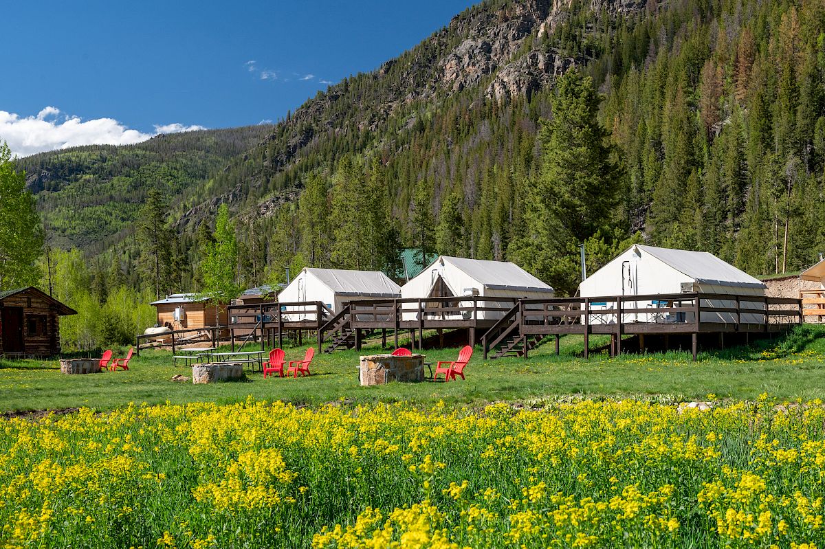 arapahovalleyranch.com logo